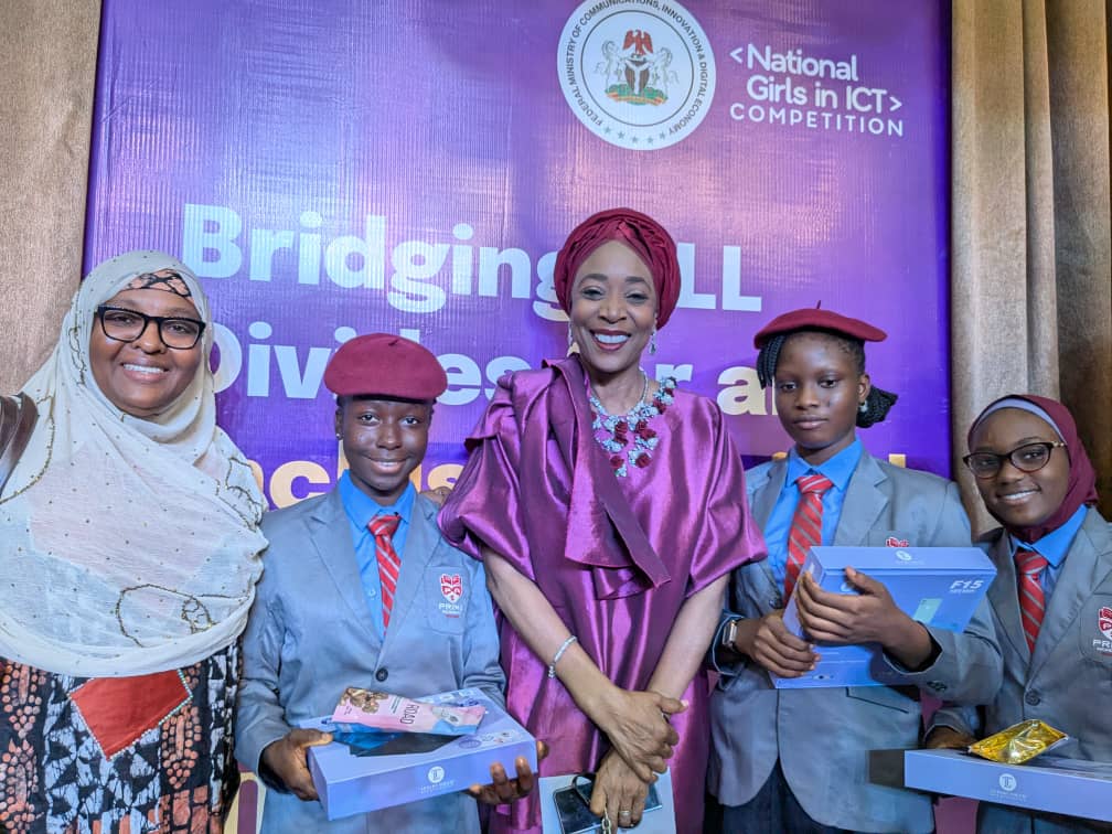 Nigerian girls in ICT competiton